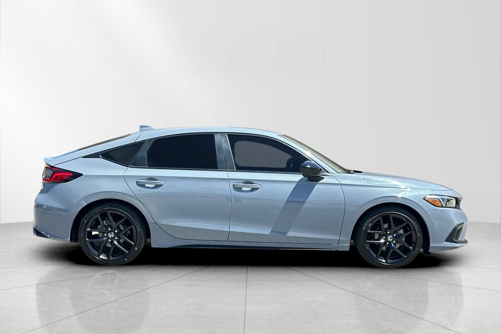 honda civic hatchback 2024 19XFL2H86RE023231 image honda civic hatchback 2024 19XFL2H86RE023231 image